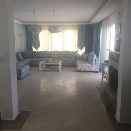 Nur Villa Casa de hóspedes *